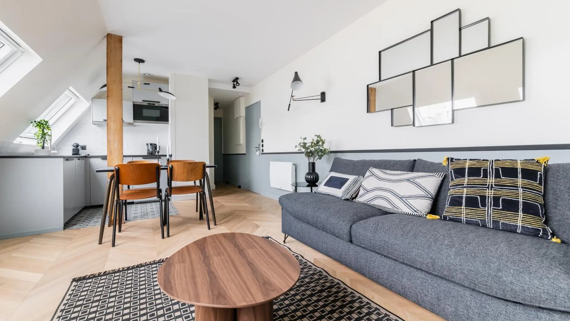 Appartamento Brand New Luxury Flat In Champs Elysees - Triangle D'or Parigi